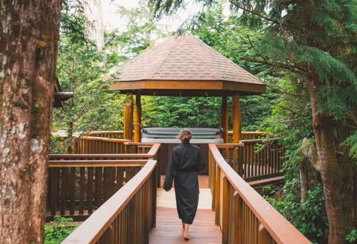 Tofino cabins with hot tubs